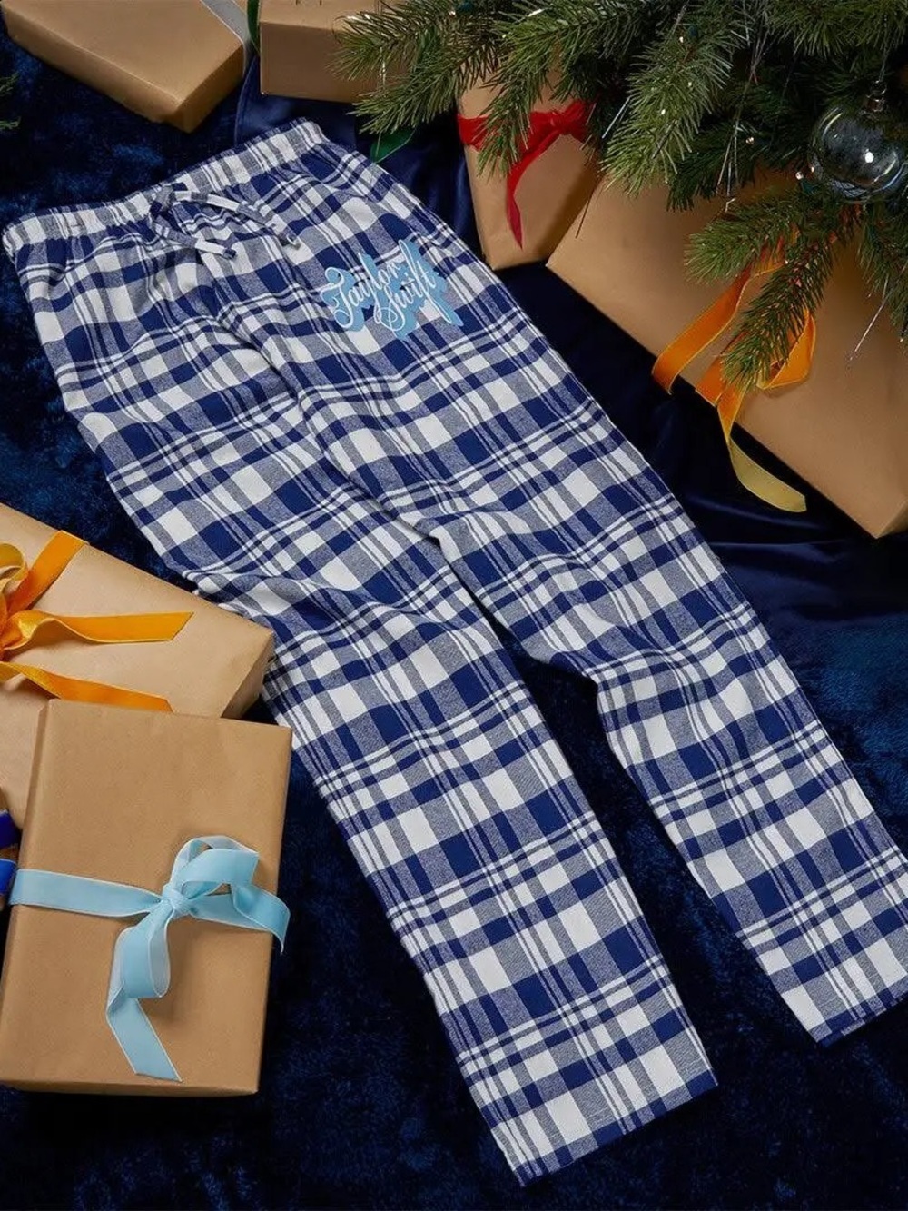 Taylor Swift Fearless Taylor’s Version Plaid Pajama Pants Blue White Size Small - Picture 2 of 12
